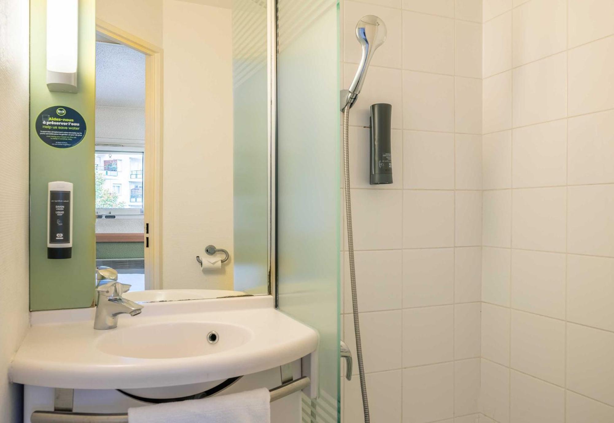 B&B Hotel Annemasse Est Zewnętrze zdjęcie